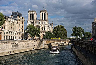 《Mana》系列销量破900万 新作今夏发售